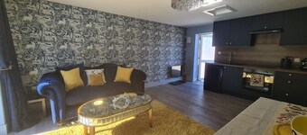 The Den, a boutique retreat for a family of 4