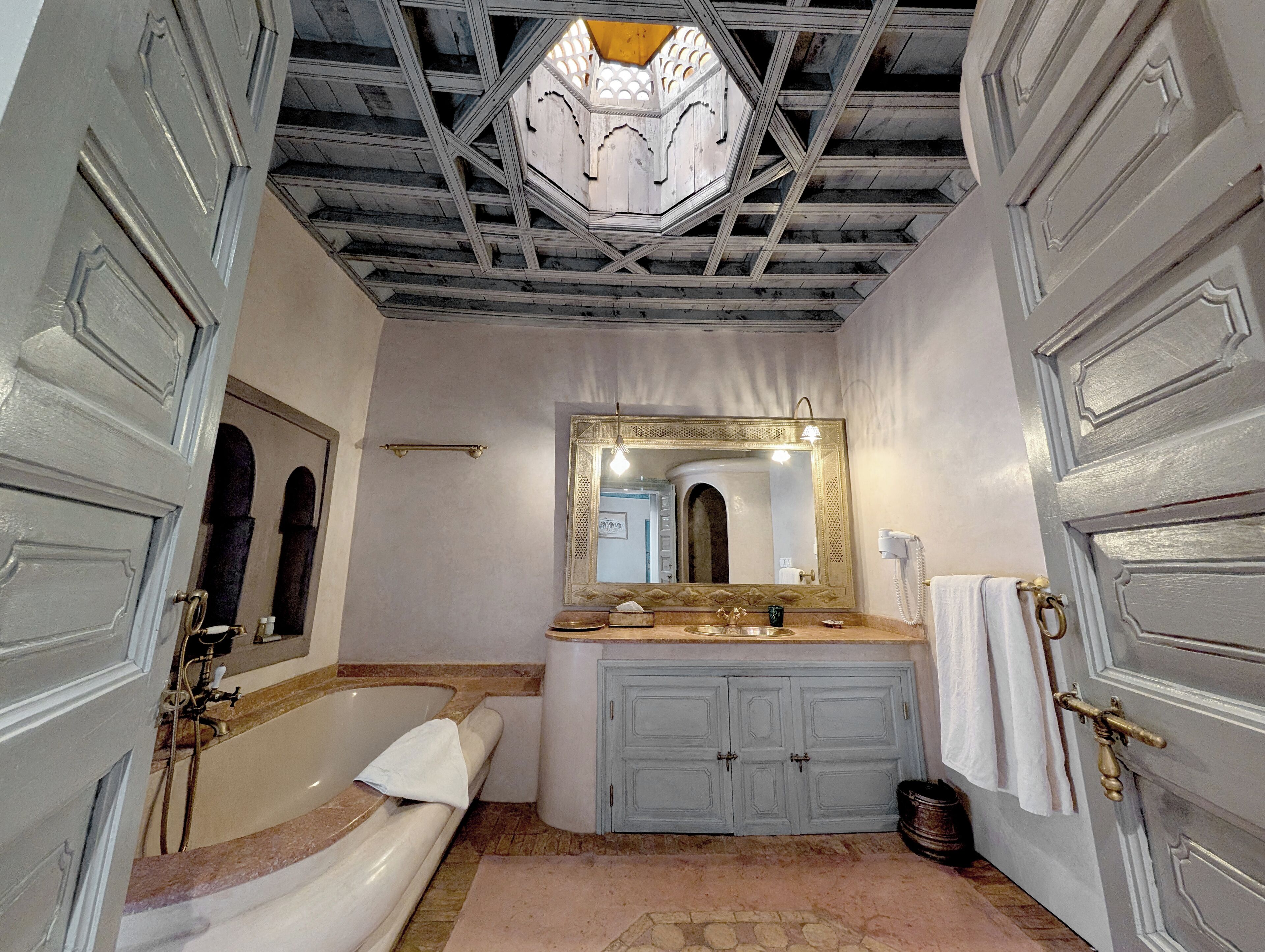 Foto - Riad Slitine