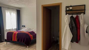 Deluxe Double Room, Partial Sea View | Free WiFi