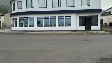 واجهة المنشأة