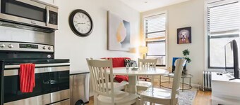 3 BED 2 BATH Williamsburg Brooklyn APARTMENT in Classic Brick Townhouse