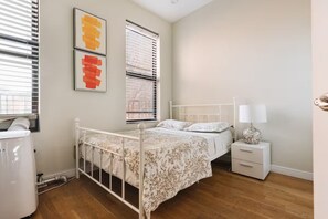 3 soverom, strykejern/-brett, wi-fi (inkludert) og sengetøy