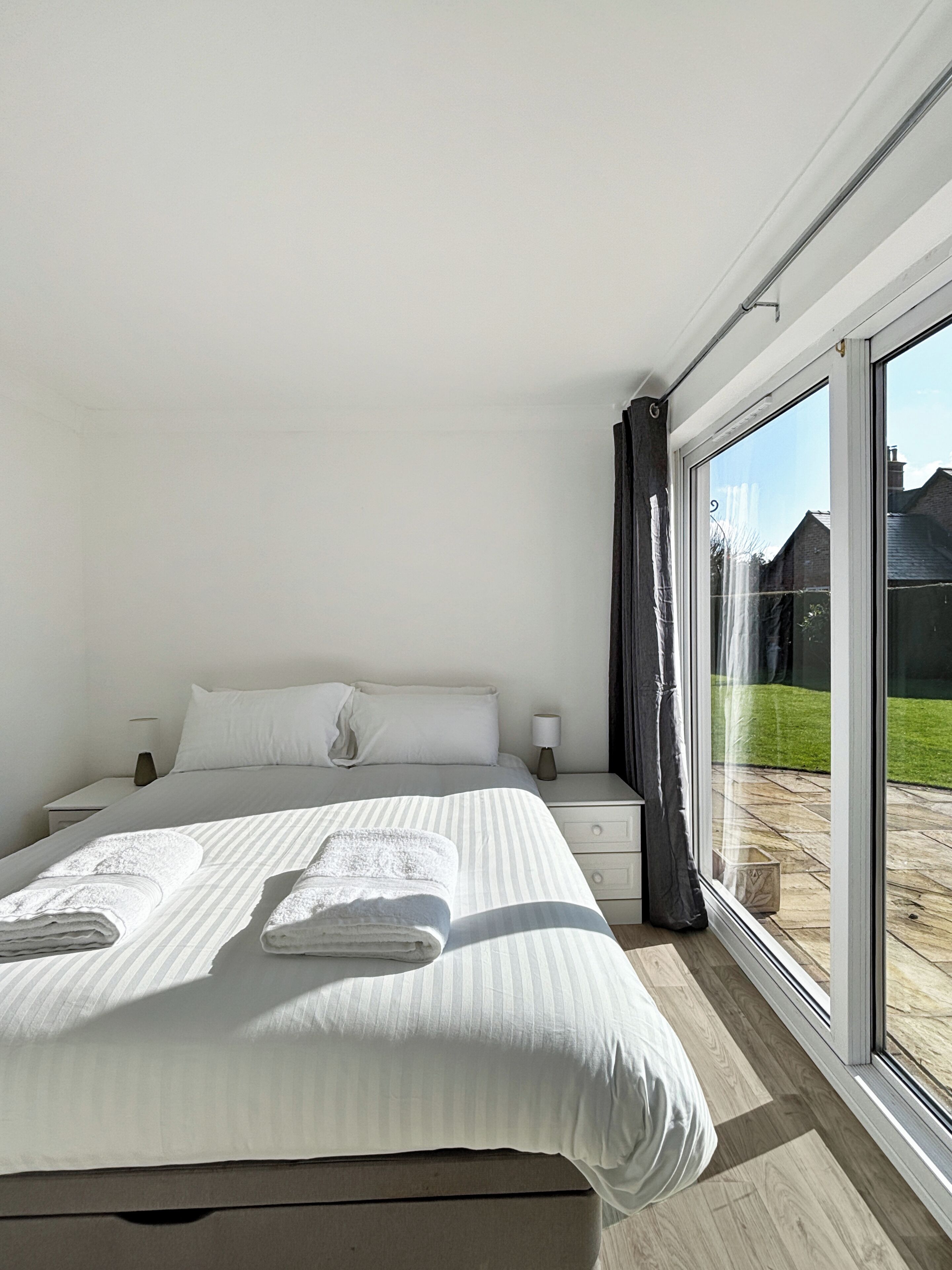 4 chambres, fer et planche à repasser, lit parapluie, Wi-Fi