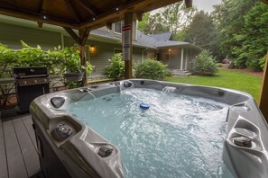 Bain à remous extérieur