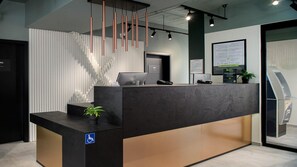 Lobby - B&B HOTEL Leszno (Leszno)