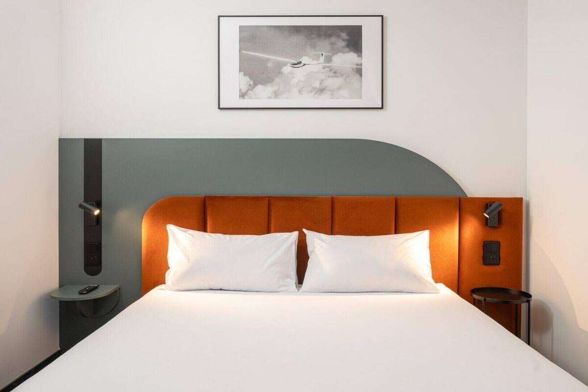 Quarto casal | Escrivaninha, cortinas blackout, Wi-Fi de cortesia, roupa de cama