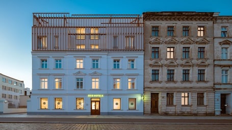 Exterior. B&B HOTEL Leszno