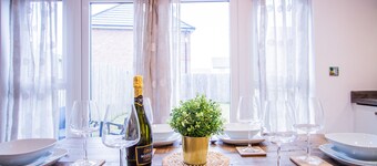 Charming 1BR House in Eccles with Free Parking