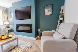 Télévision, cheminée