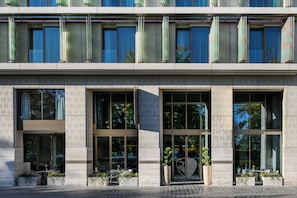 Front of property - Leon Hotel & Lounge (Budapest)