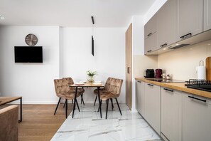 In-room dining - Pileckiego Residence (Warsaw)