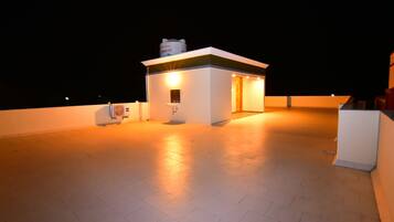 Phòng Deluxe | Hiên