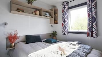 Mobile Superior-Unterkunft, Gartenblick | Bügeleisen/Bügelbrett, kostenloses WLAN