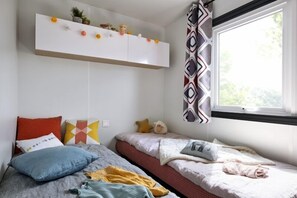 Mobil enhet - Superior - utsikt mot trädgården | Strykjärn/strykbräda och gratis wi-fi