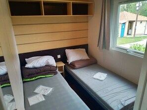 Comfort Mobile Home | Iron/ironing board, free WiFi - Camping Val De Cesse  (Mirepeisset)