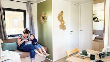 Superior Mobile Home, Garden View | Living area