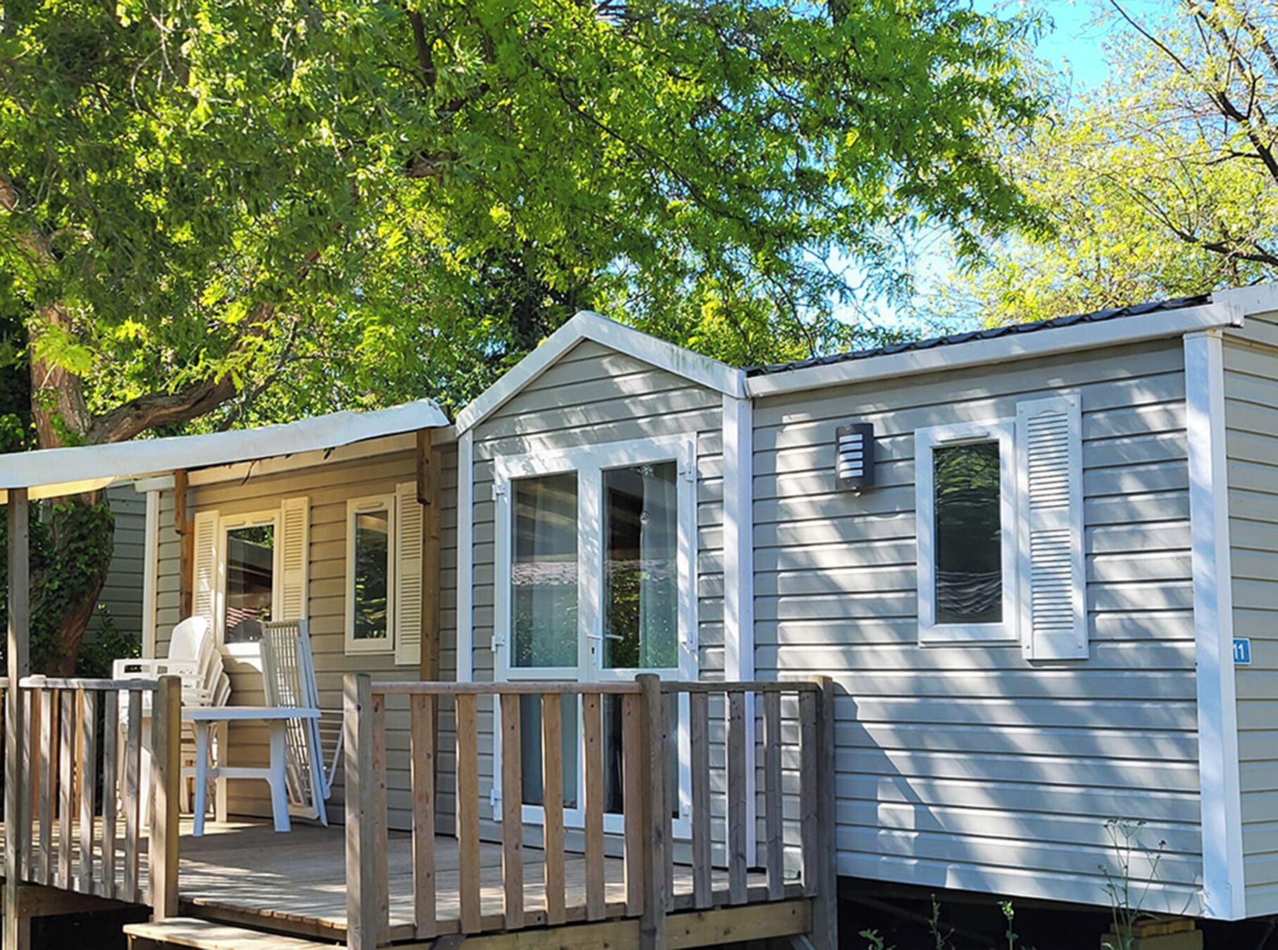 Mobile Home Confort | Fer et planche à repasser, Wi-Fi gratuit