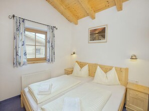 Chalet | 4 chambres, ameublement personnalisé, draps fournis