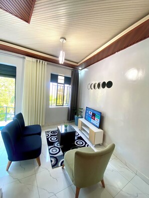 Living area - Unique 1+1 - Fast Wifi & Parking (Kigali)