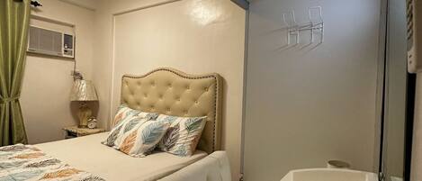 2 slaapkamers, een strijkplank/strijkijzer, wifi, beddengoed