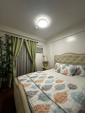 2 bedrooms, iron/ironing board, WiFi, bed sheets - very nice two bedroom condo in the heart of Davao City in camela north point (Davao City)