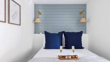 1 chambre, fer et planche à repasser, lit de bébé portatif, Wi-Fi