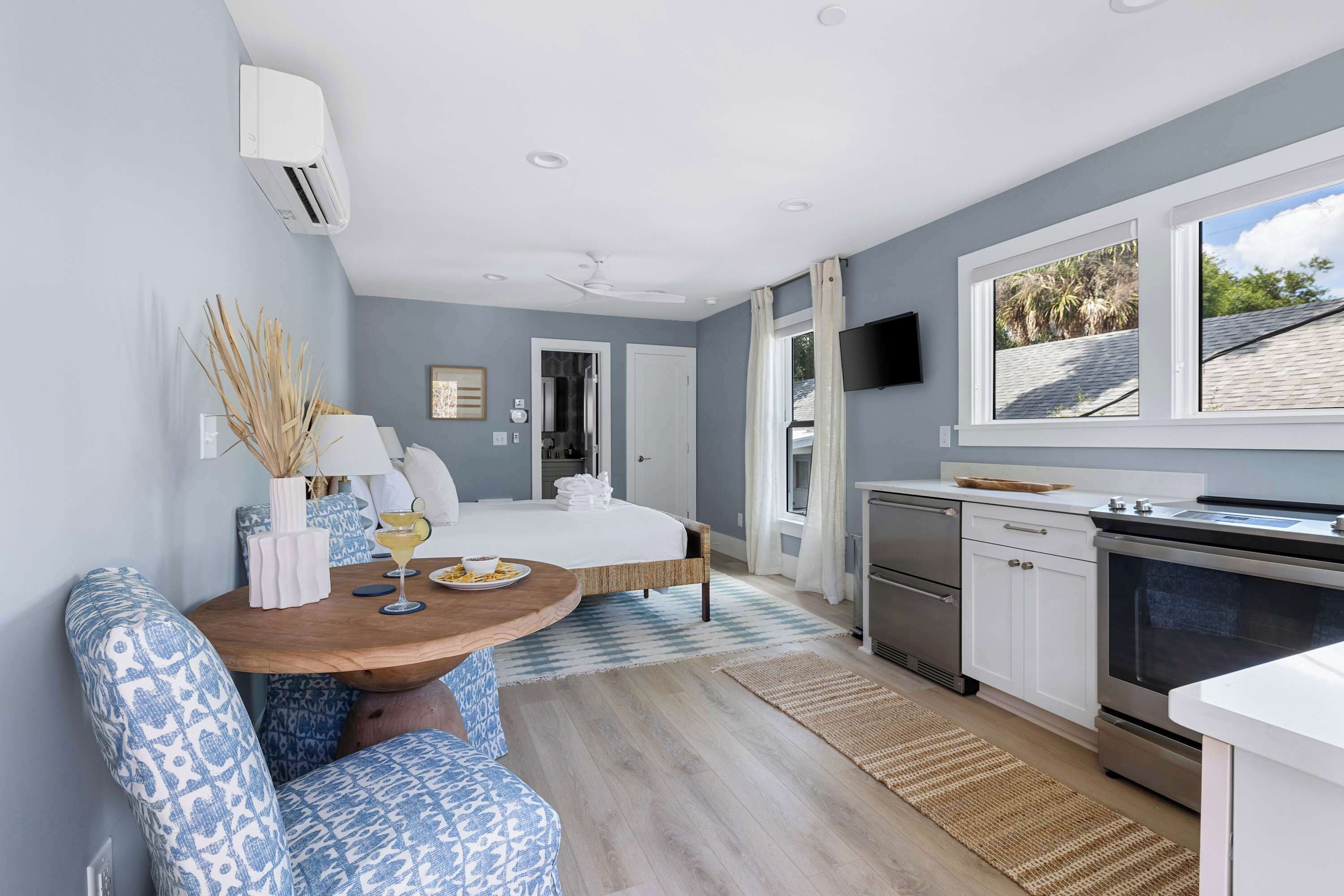 1 bedroom, iron/ironing board, travel cot, WiFi