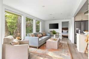 3 bedrooms, iron/ironing board, travel crib, WiFi