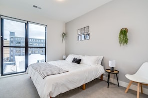 1 chambre, bureau, fer et planche à repasser, Wi-Fi