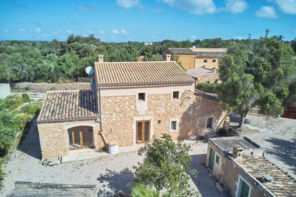 Exterior - Galeri Finca for 4 people, charmingly renovated, very quiet rural area (FELANITX)