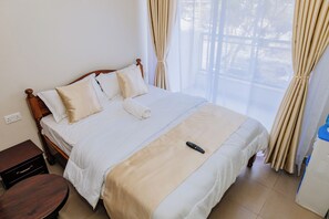 1 غرفة نوم ومكتب وواي فاي وملاءات أسرّة