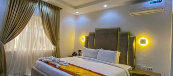 Sapphire Hotel and Apartments