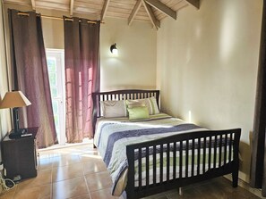 4 chambres, fer et planche à repasser, Wi-Fi, literie fournie
