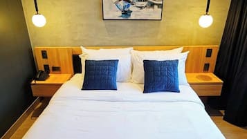 Deluxe Room, 1 Queen Bed | Free WiFi