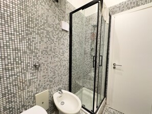 Haartrockner, Handtücher