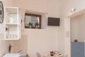 Fridge, microwave, stovetop, electric kettle