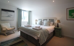 4 bedrooms, iron/ironing board, travel cot, WiFi