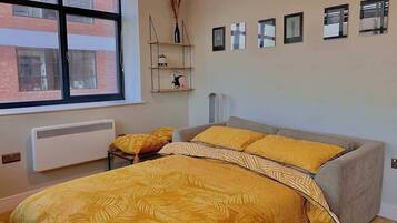 1 bedroom, iron/ironing board, travel cot, WiFi