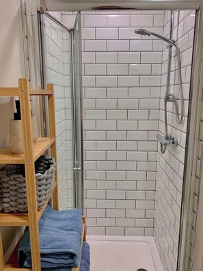 Dusche, Haartrockner