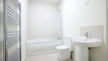 Shared Dormitory, 1 Bedroom | Bilik Mandi