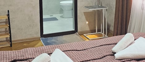 5 slaapkamers, een strijkplank/strijkijzer, wifi, beddengoed