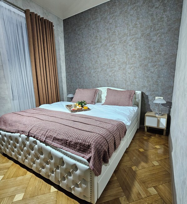 5 chambres, fer et planche à repasser, Wi-Fi, literie fournie