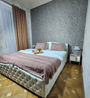 5 Schlafzimmer, Bügeleisen/Bügelbrett, WLAN, Bettwäsche