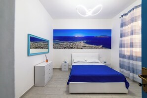 1 chambre, fer et planche à repasser, lit de bébé portatif, Wi-Fi