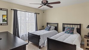 5 bedrooms, free WiFi, bed sheets