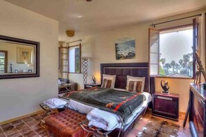7 chambres, fer et planche à repasser, Wi-Fi, draps fournis