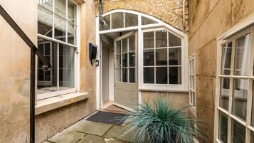 Apartment | 2 bedrooms, Internet