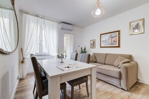 Dining - LIVING ROME REPUBLIC APARTMENT (Roma)