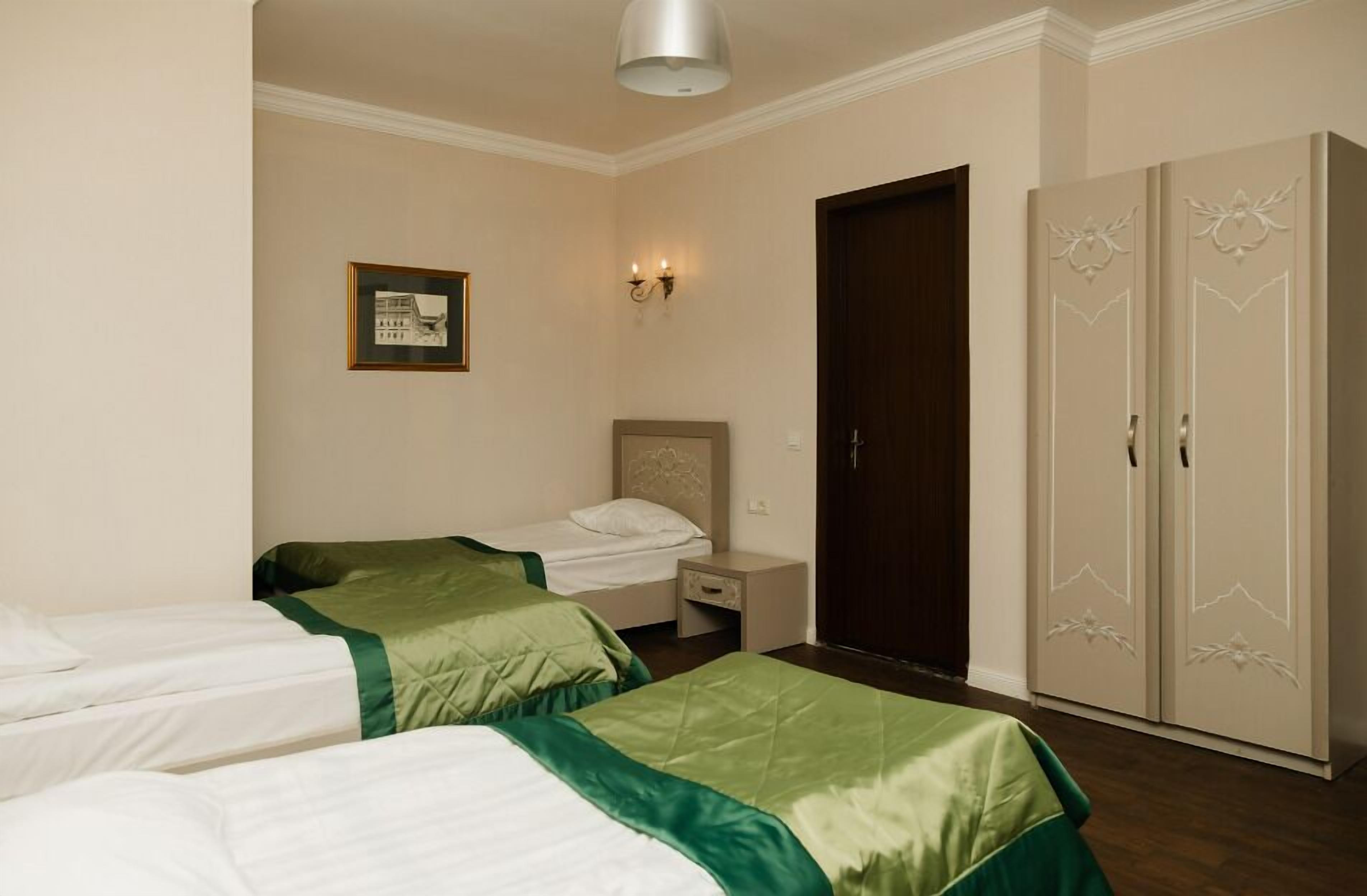 Standard Triple Room | Free WiFi, bed sheets
