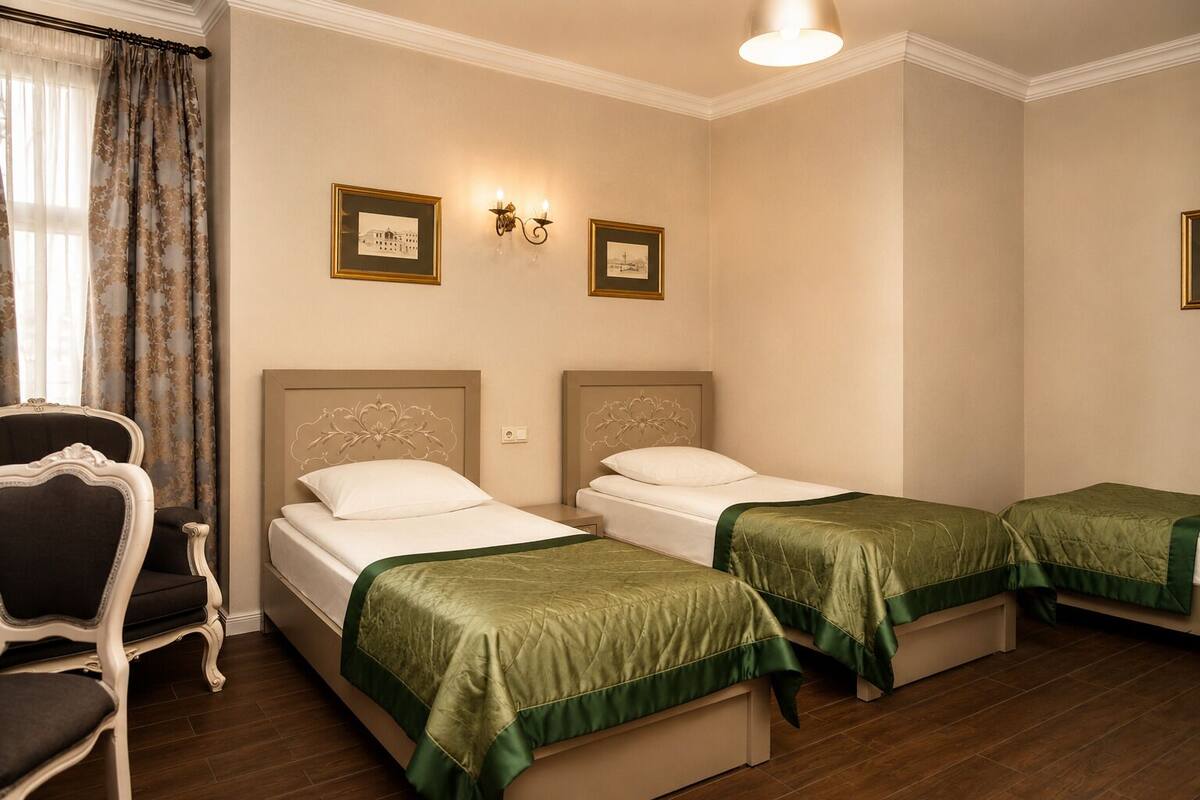 WiFi (free), bed sheets